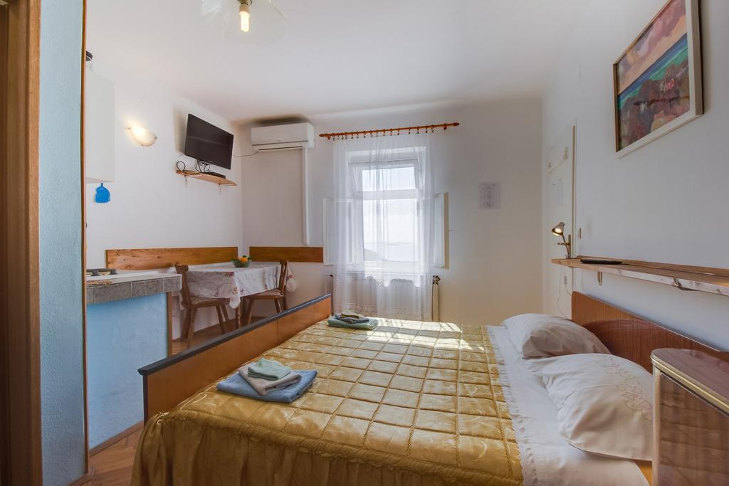 Apartment Agava Miholascica 外观 照片